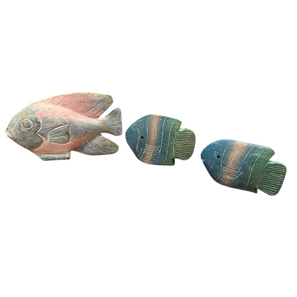 Handcrafted Blue and Pink Fish Decor Set of 3 - Picture 3 of 4